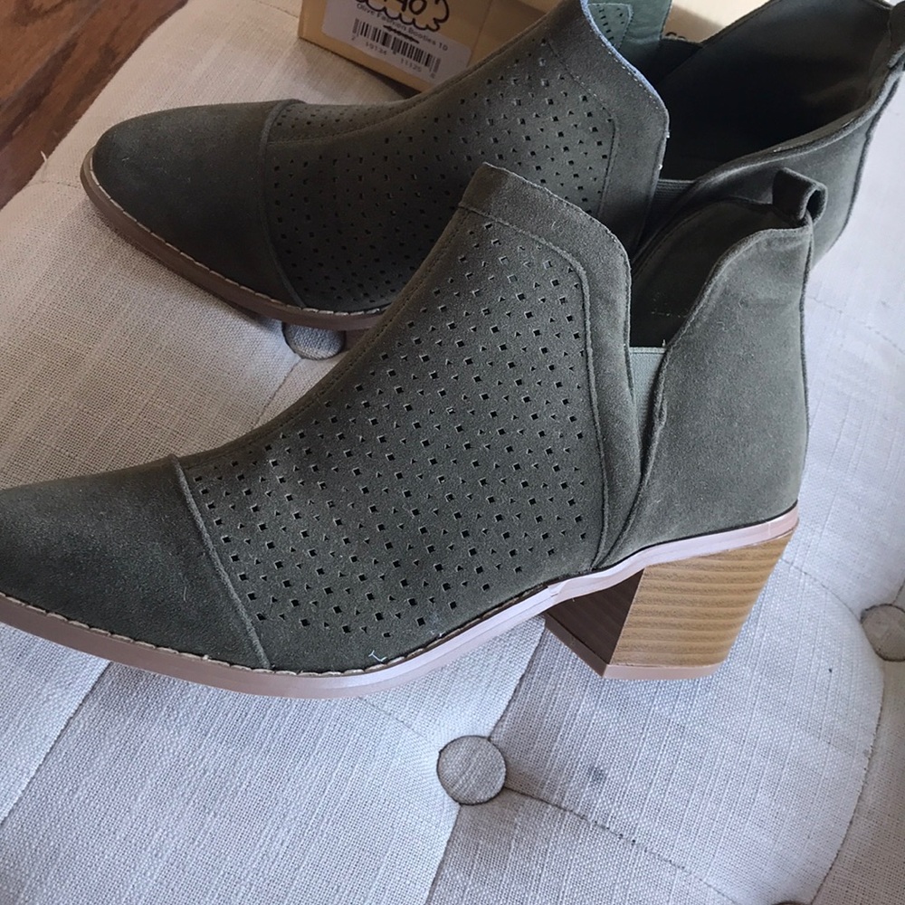 Olive Booties NWT